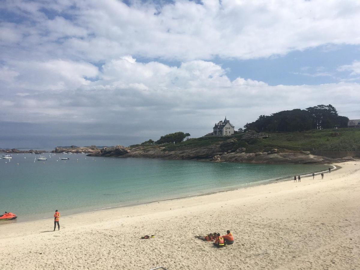 En Bretagne, villa de 2 à 8 pers , meublé de tourisme 3 étoiles nichée dans un écrin de verdure à 2500m de la plage Ploumilliau Extérieur photo
